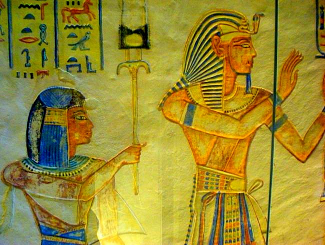  И только одна гробница Долины Царей Луксора сохранило все свое великолепие в первозданном виде, это гробница знаменитого фараона Тутанхамона. 