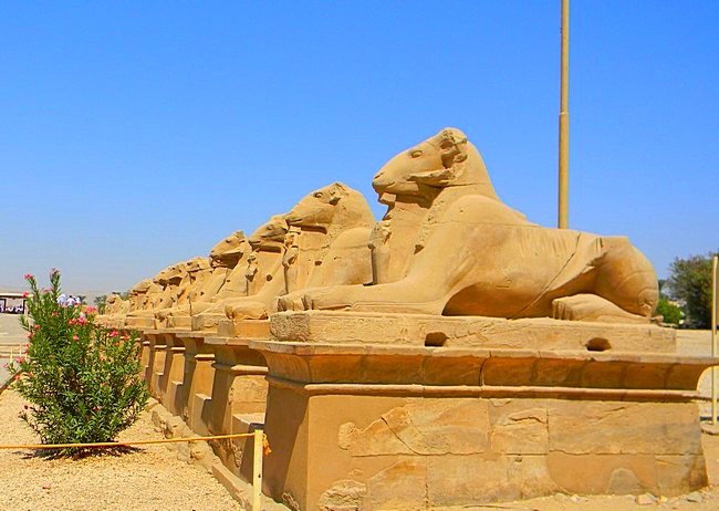Карнакский храм в Египте Фото